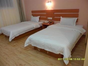 Tiandi Renhe Hotel Jün-nan Exteriér fotografie